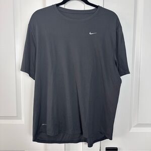 Nike (L) DriFit Training T Shirt in Black